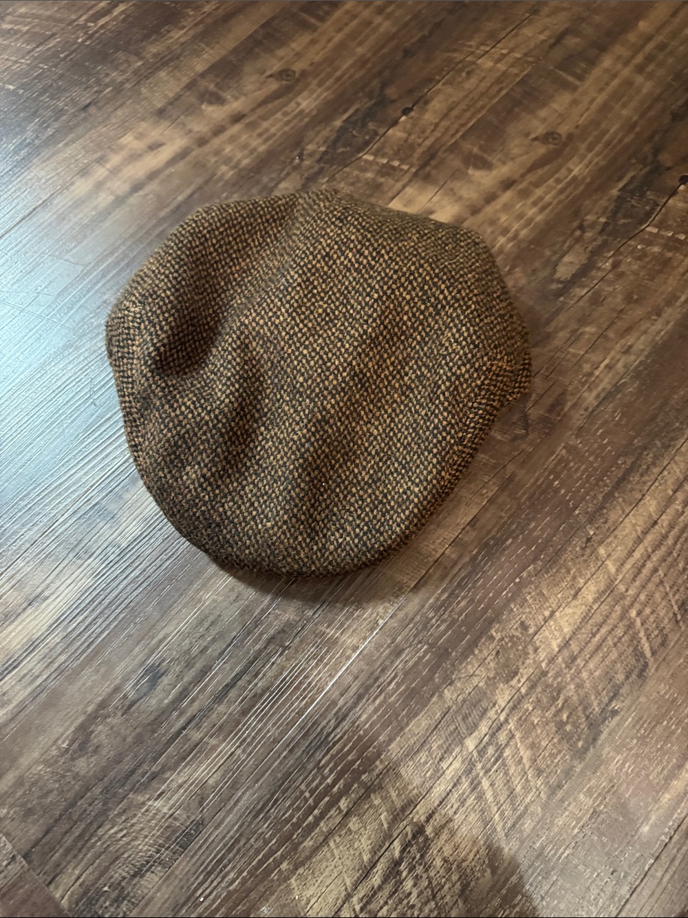 Men's Brown Tweed Newsboy Cap - Classic Flat Hat